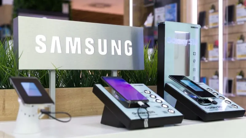 Samsung Galaxy phones on display in a store